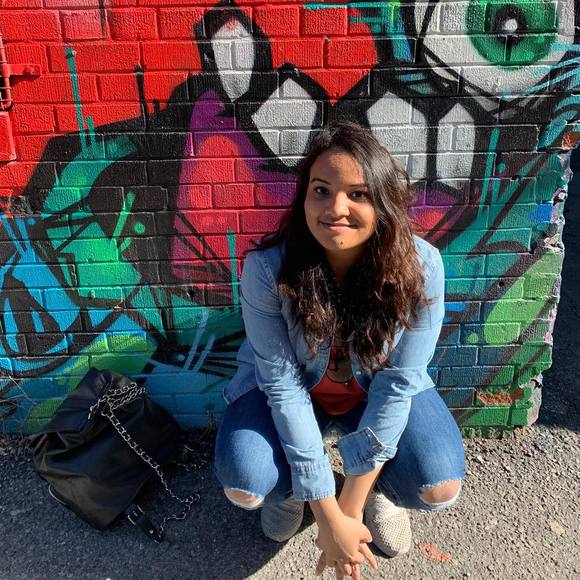 Meet your Posher, Elena - Picture 1 of 1